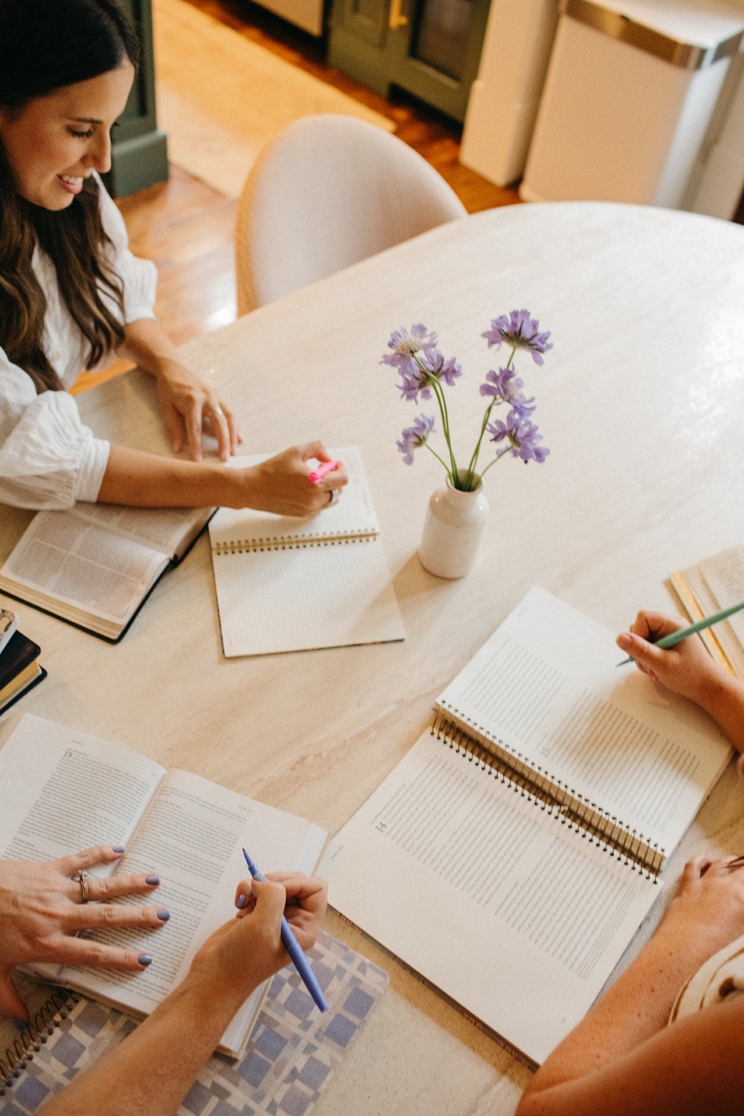 Equipping believers to know, interpret, and behold the living Word.